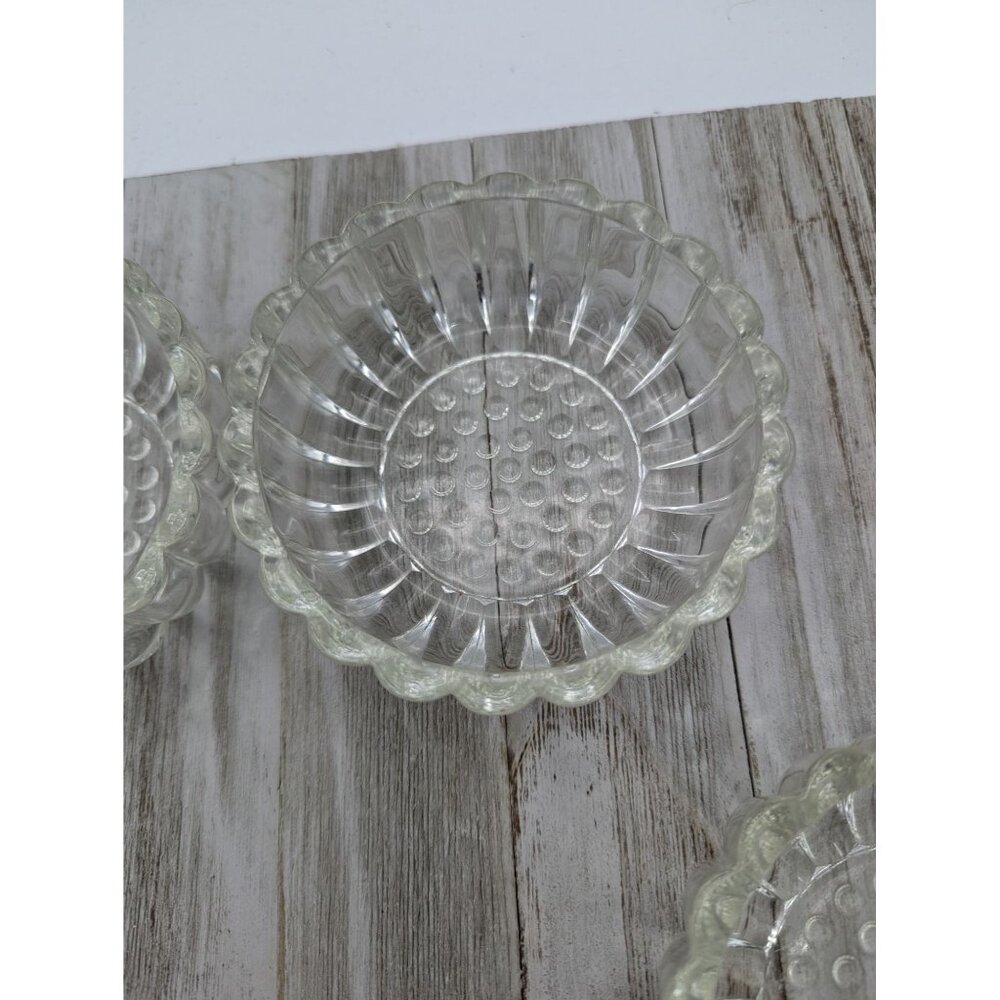 Vintage Jeanette Glass Berry 4 Dessert Bowls Clear - Picture 5 of 9